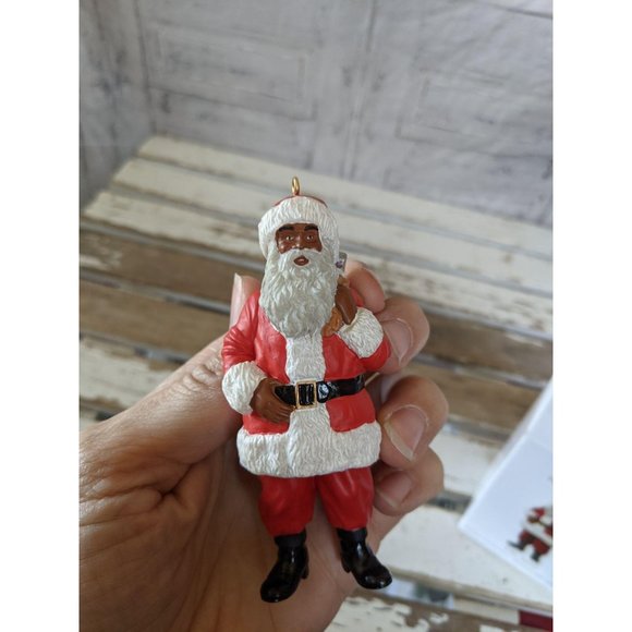 Hallmark jolly Santa 2012 ornament Xmas holiday tr - Picture 6 of 6